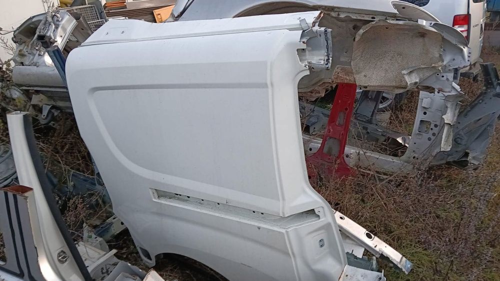 Błotnik Prawy Tył Ćwiartka Fiat Doblo II Opel Combo D Maxi