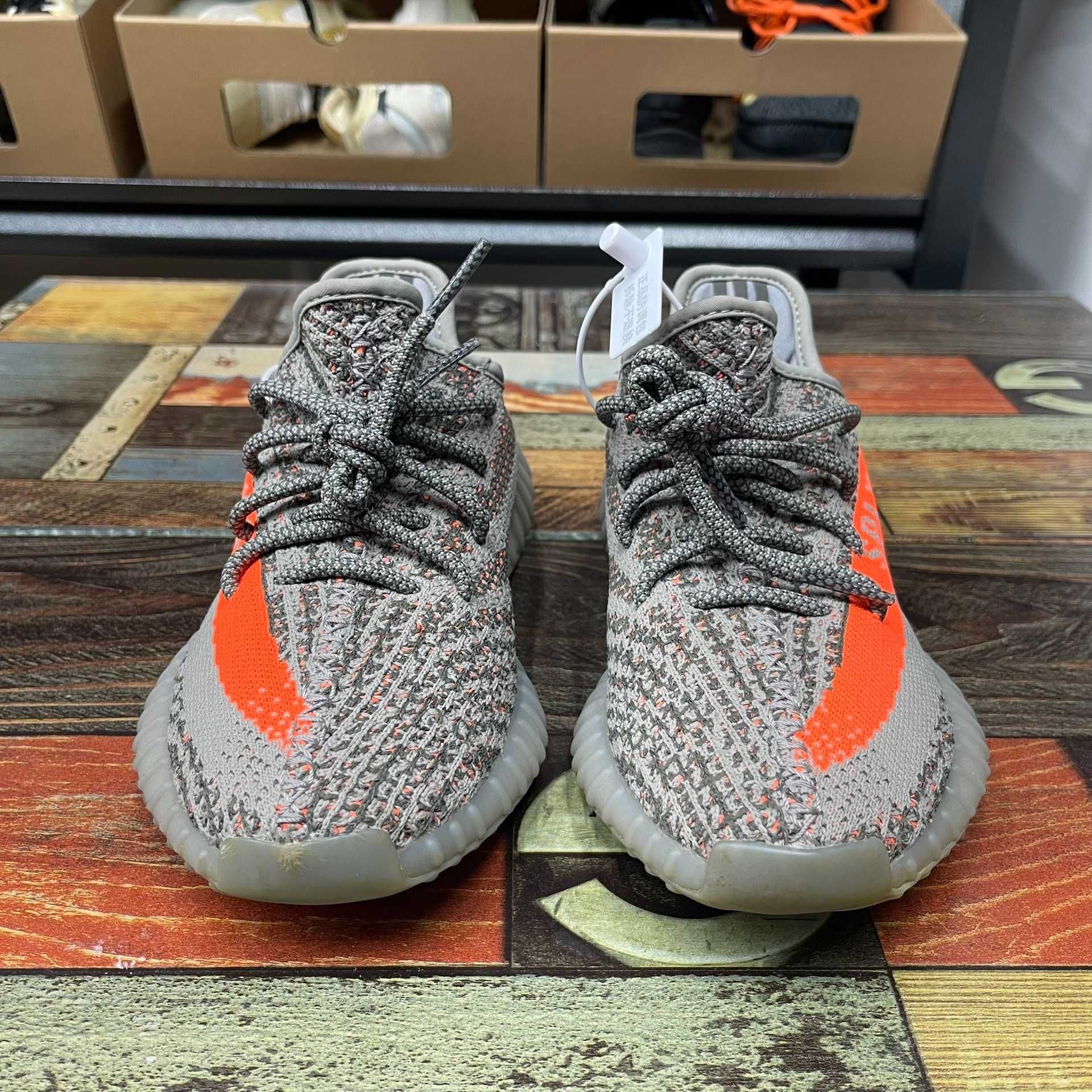 Buty męskie adidasYeezy Boost 350V2 Beluga nowy R.43