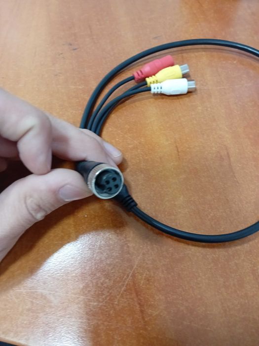 Adapter złącza kamery 4 PIN RCA CINCH