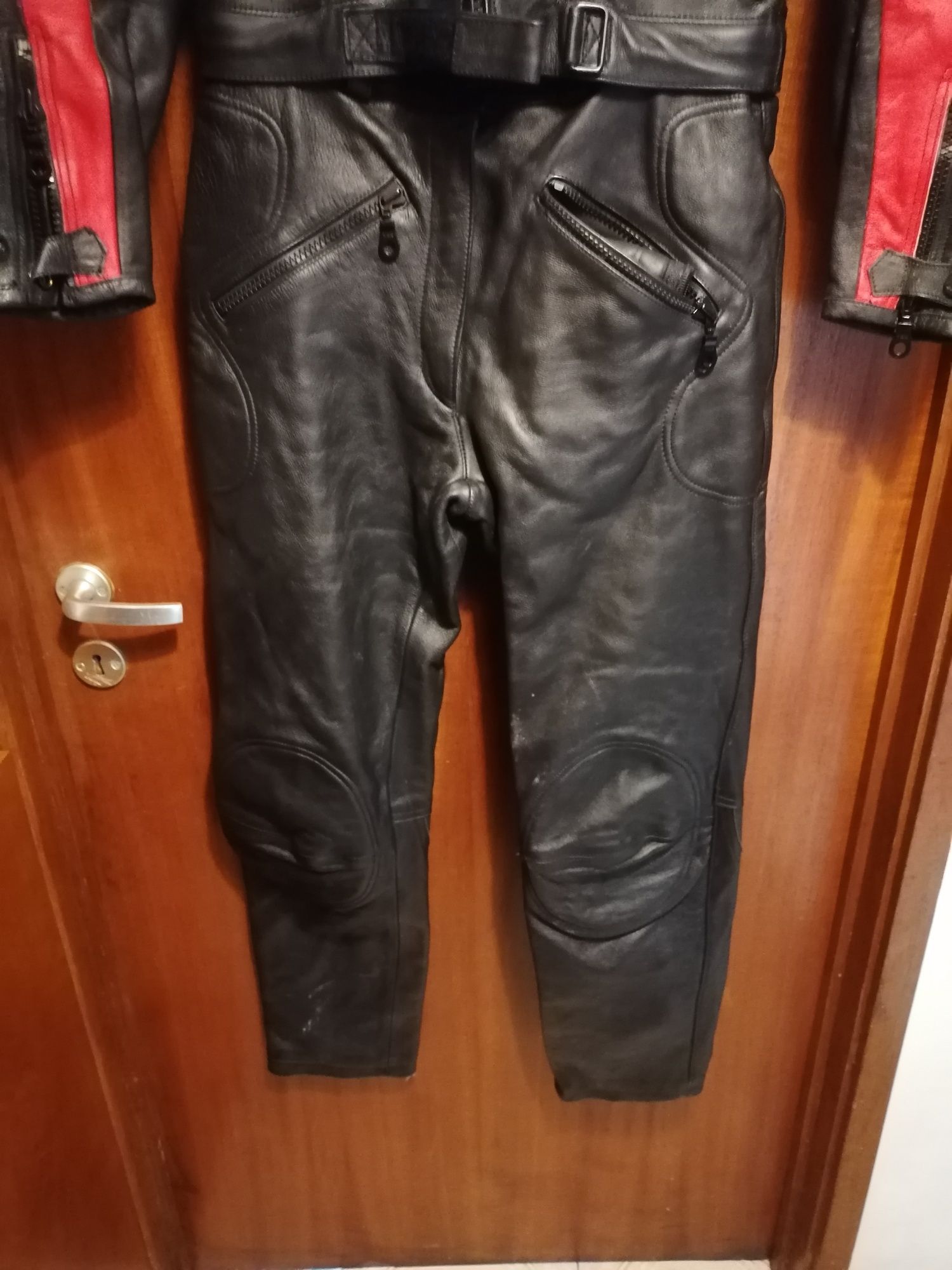 Fato Mota Dainese novo