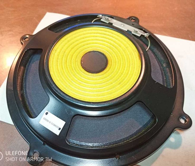 Bose subwoofer fabryczny 20 cm 2 ohm 100% sprawny