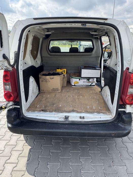 Пежо Партнер 2011 р 1.6 д