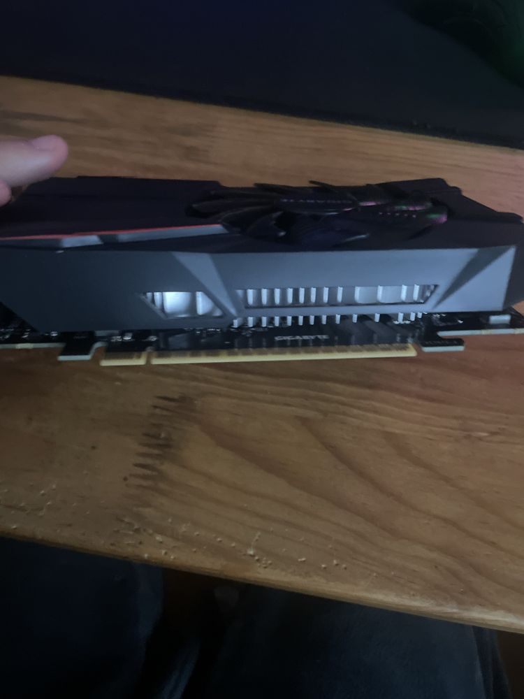 Placa gráfica GTX 1050TI