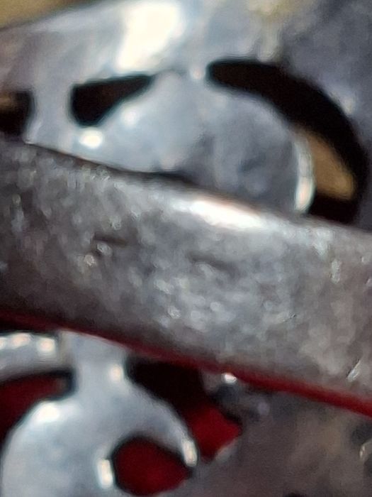 Stary pierścionek srebrny ażurowy