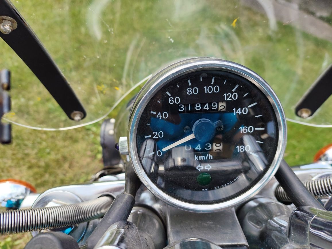 Suzuki Intruder 800