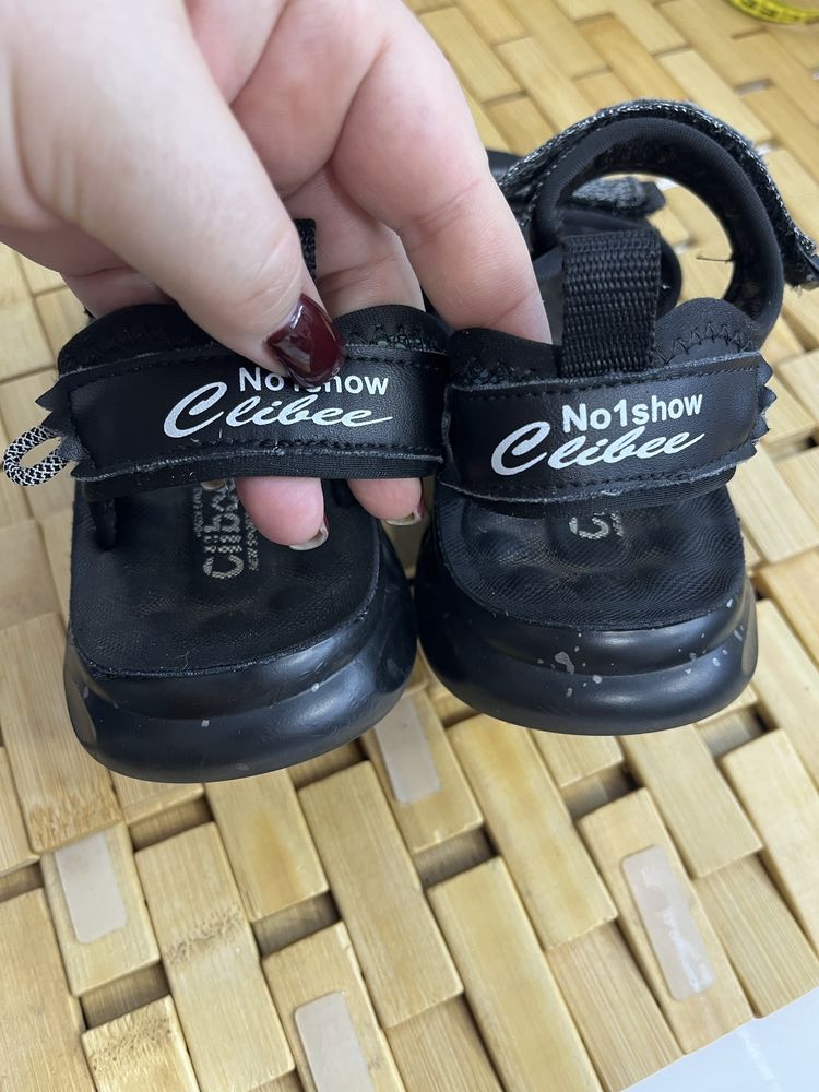 Продам босоніжки Clibee,босоніжки