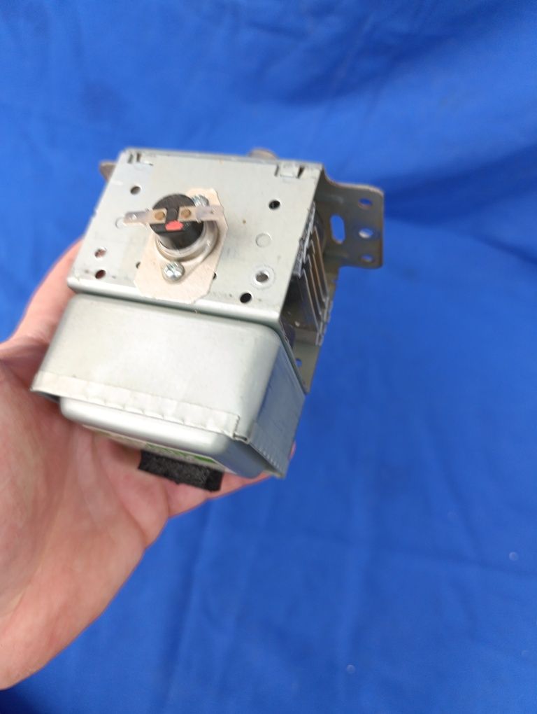 Магнитрон на от для микроволновки свц печь Galanz M24FA-410A