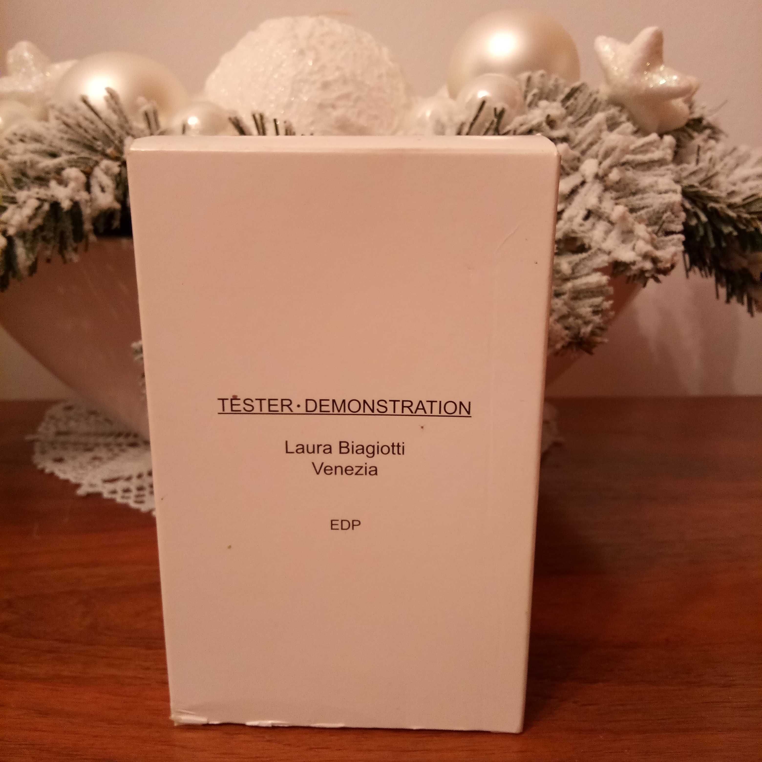 21. Perfumy Laura Biagiotti Venezia 75 ml