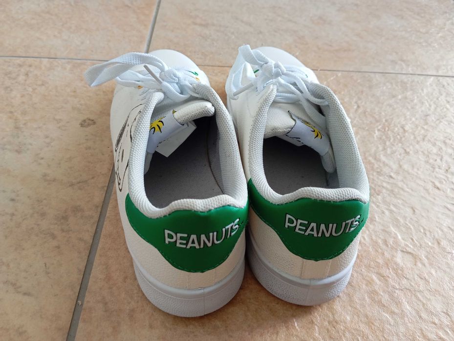 Tênis Peanuts tamanho 37, usados uma vez