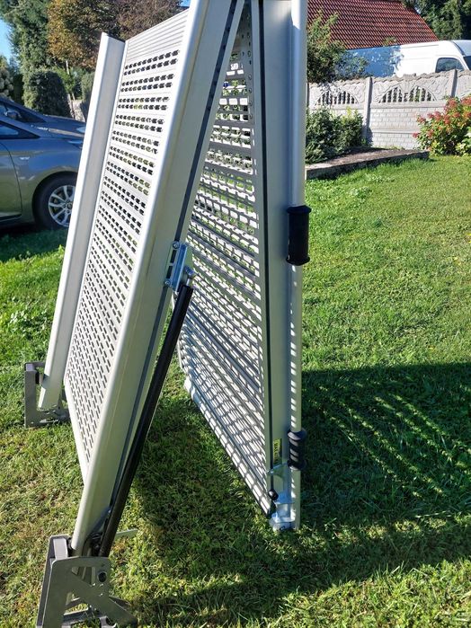 Rampa załadowcza do busa  Nr 8 Jak Nowa