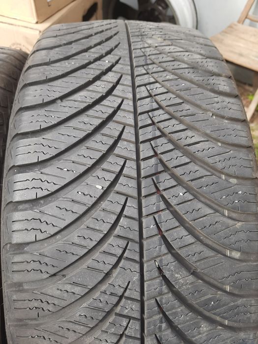 Goodyear Vector4seasons 225/45/R17 5-6mm 2szt całoroczne