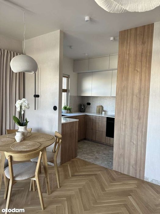Wyjątkowy apartament japandi. Wykończenie premium, 5 min od morza.