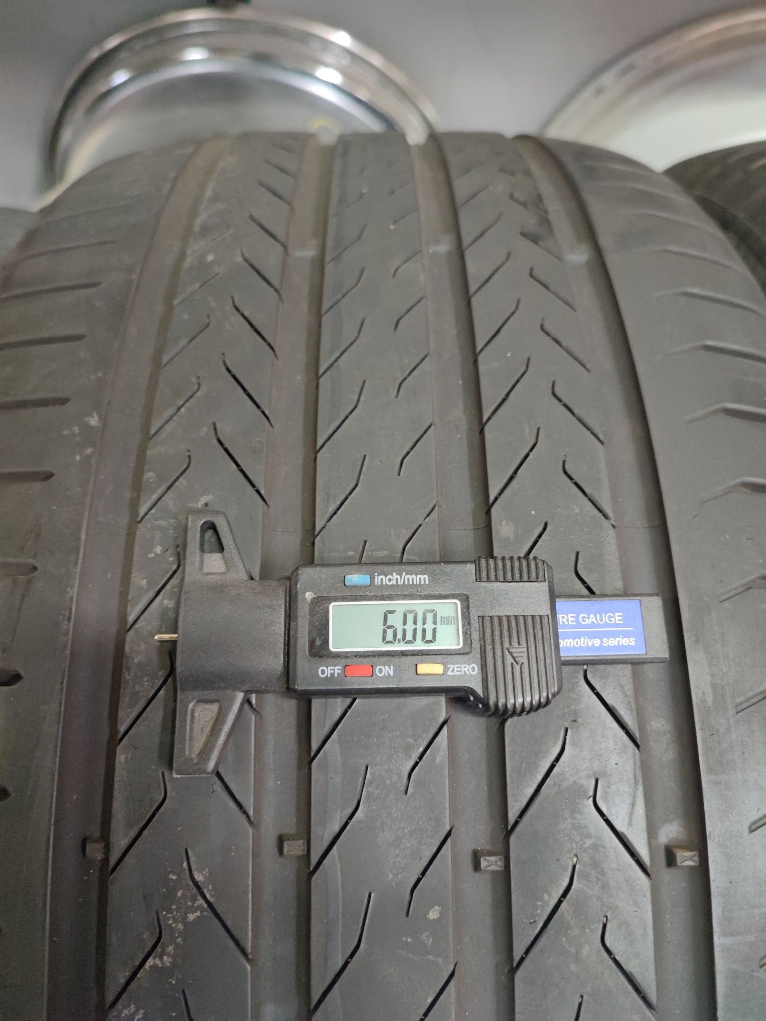 Opony letnie 285/40R20 | 245/40R20 Continetal Eco Contact 6Q MO