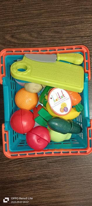 Овочі та фрукти на липучках battat