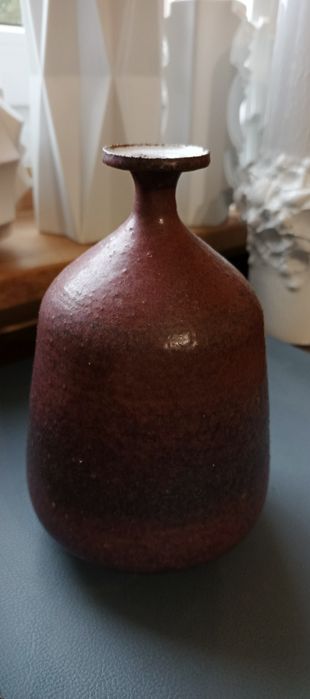 Wazon bordowy  - butelka