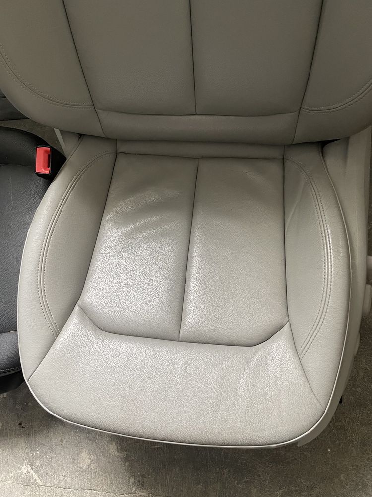 водительское сидение Audi A3 8v