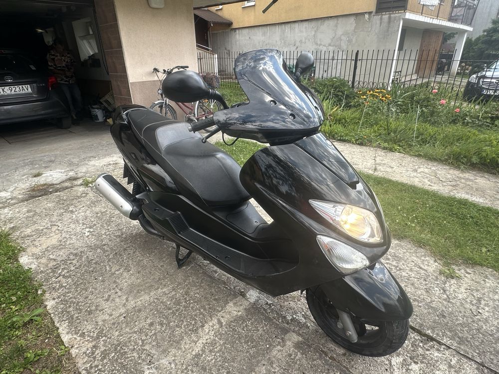 Yamaha majesty 125