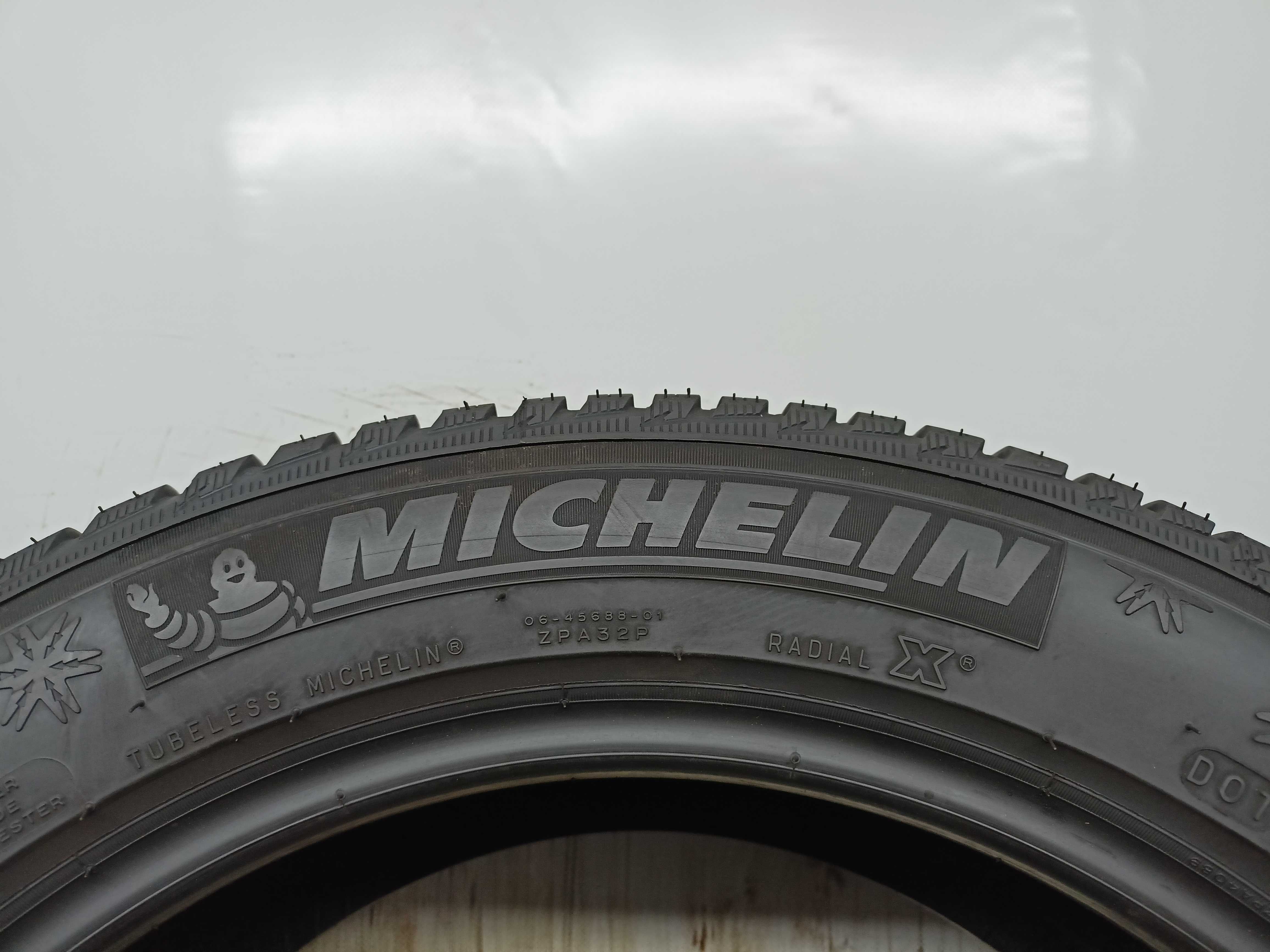 Michelin Alpin 5 215/55/17 2021rok 94V 8,3mm (3222)