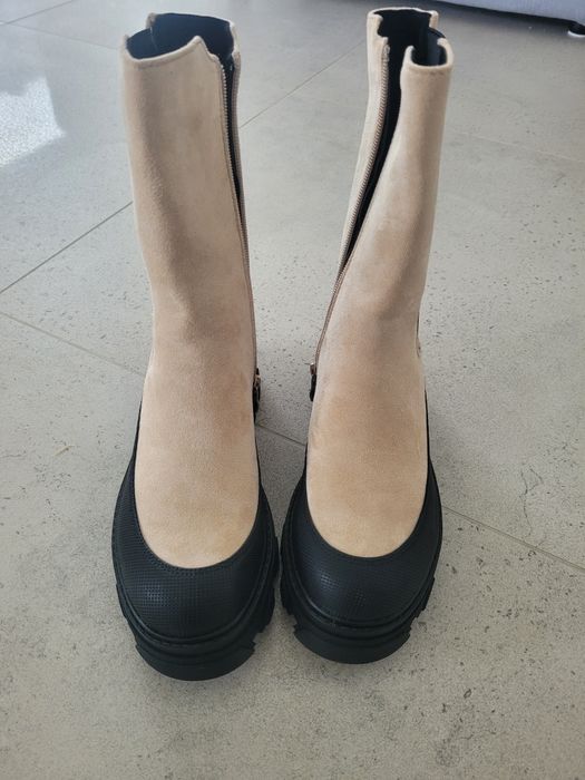 Nowe damskie buty sztyblety r 39