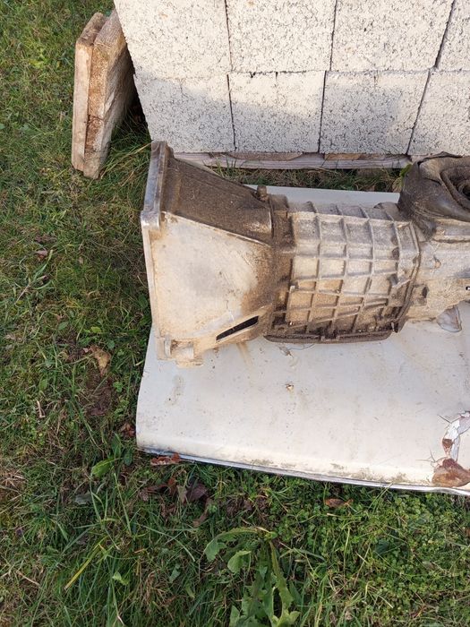 Продам коробку полонез 5ст на жигуля