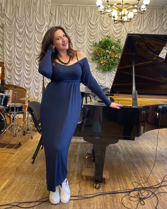 УРОКИ ВОКАЛУ! Уроки естрадного вокалу офлайн та онлайн ! Київ!