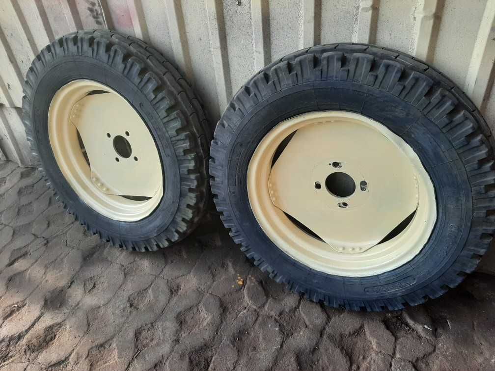 Ursus C-360,C-355,C-4011,Koła Przód 18,, Cztery śruby,Stan db