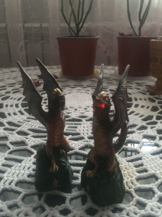 Драконы 2 шт из шахмат Гарри Потера