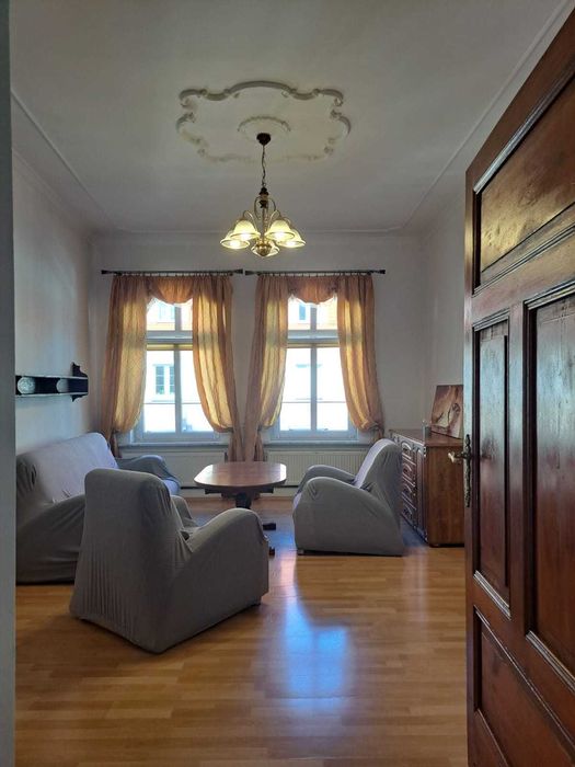 Mieszkanie 2 pokoje 61 m2 Centrum