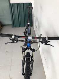 Bicicleta Scott roda 26 - M