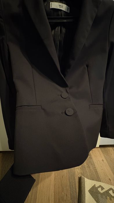 Чорний базовий піджак Mango 34, xs