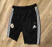 Шорти adidas розмір Л