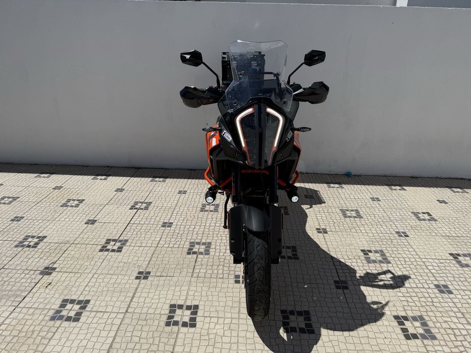KTM 1290 Super Adventure S nacional com apenas 25.462 Km reais.