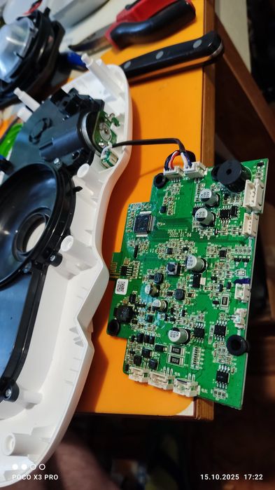 Ремонт бытовой техники, электроники.