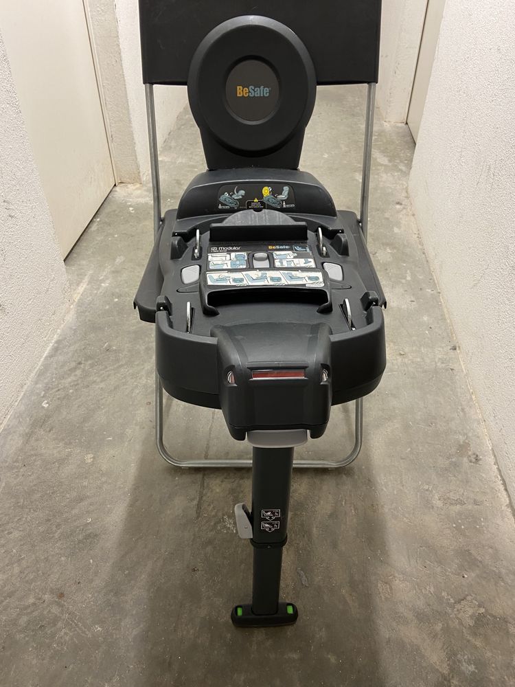 Conjunto cadeira+ovo Besafe com base Isofix