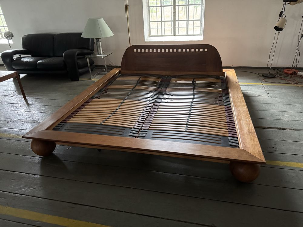 Unikatowe postmodernistyczne tekowe łóżko king size ,modern,design