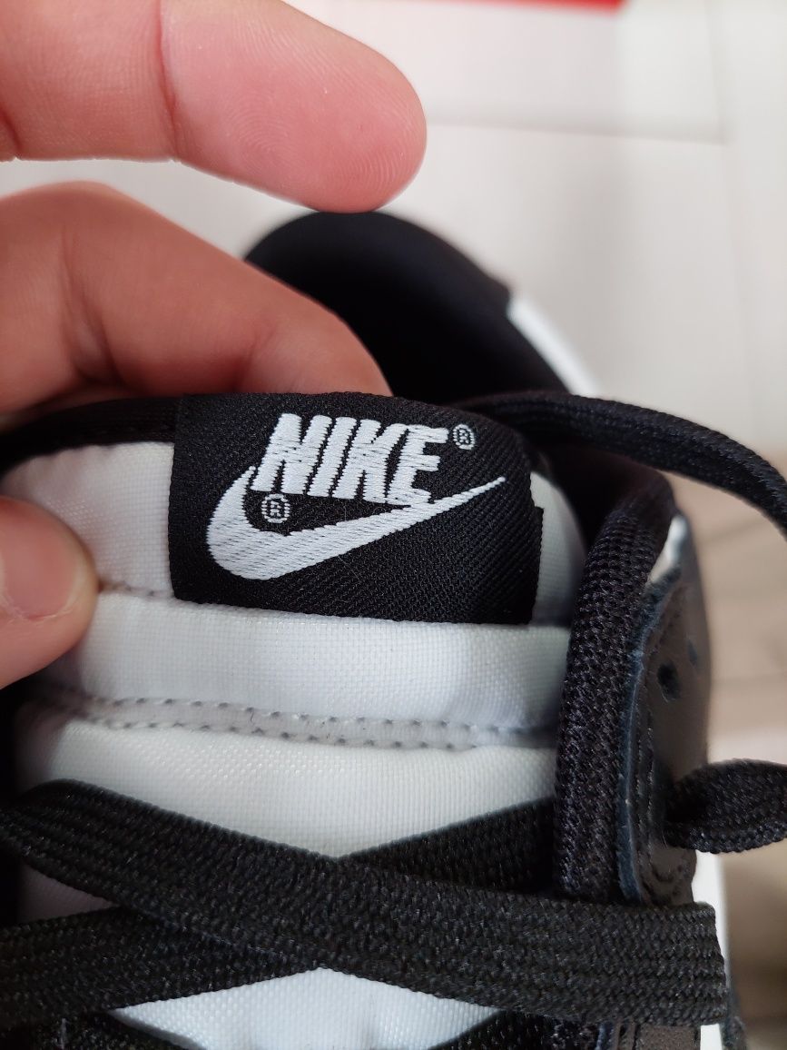 Nike Dunk Low Retro Panda