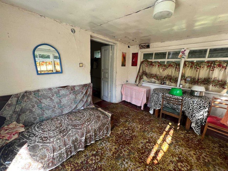 Продаж будинку 60м2, 4 кімнати, 43 сотки.Власний вихід до річки.ID:201