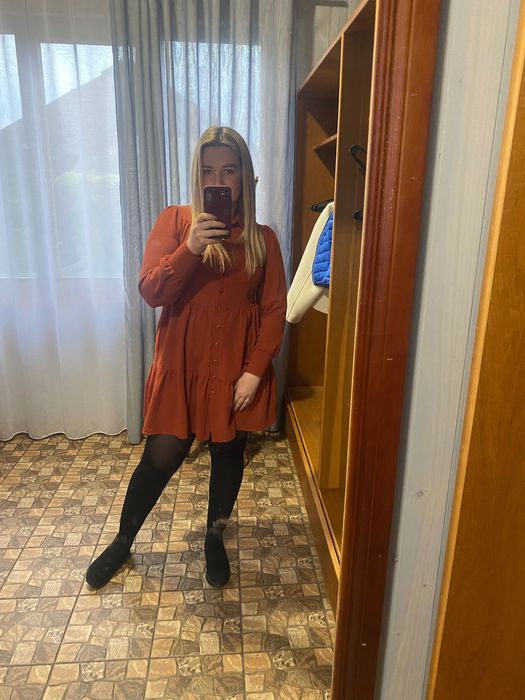 Зручне плаття в цікавому кольорі!