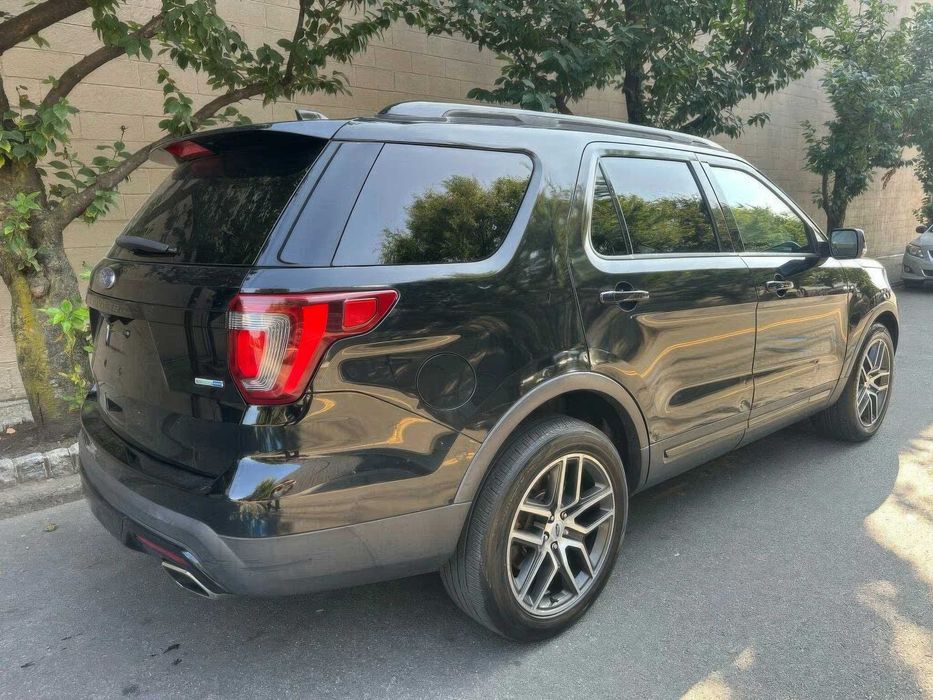 Ford Explorer Sport      2016
