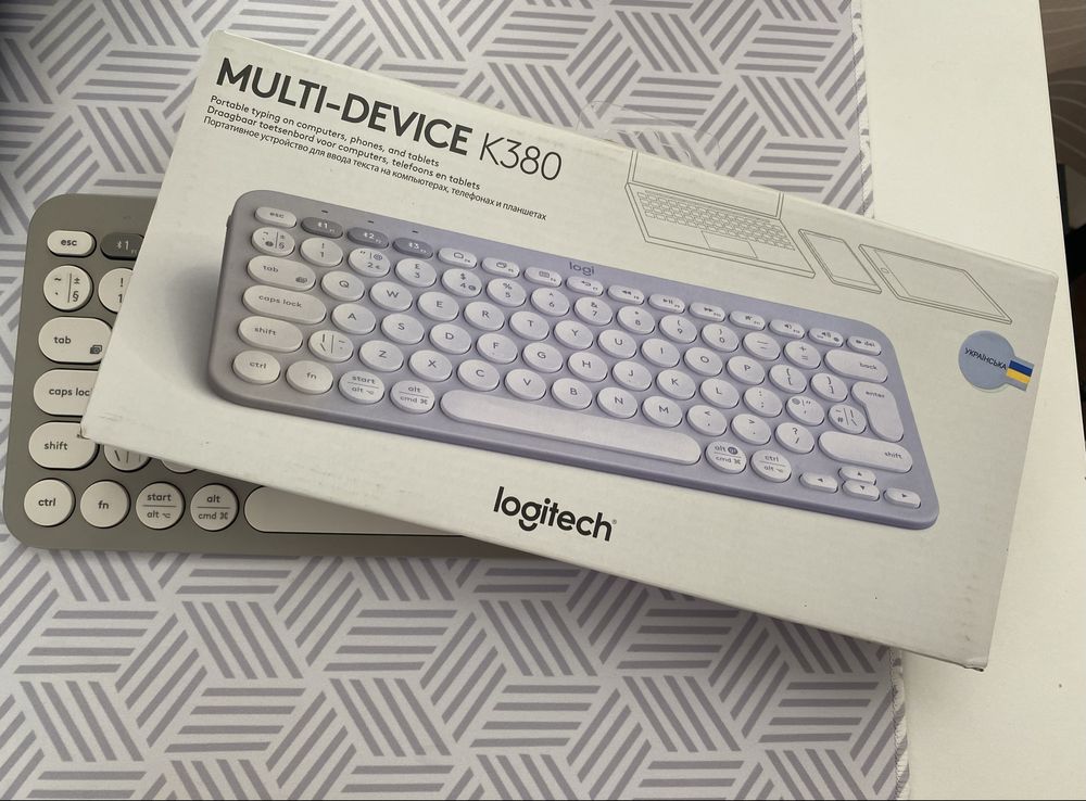 Клавіатура бездротова Logitech K380
