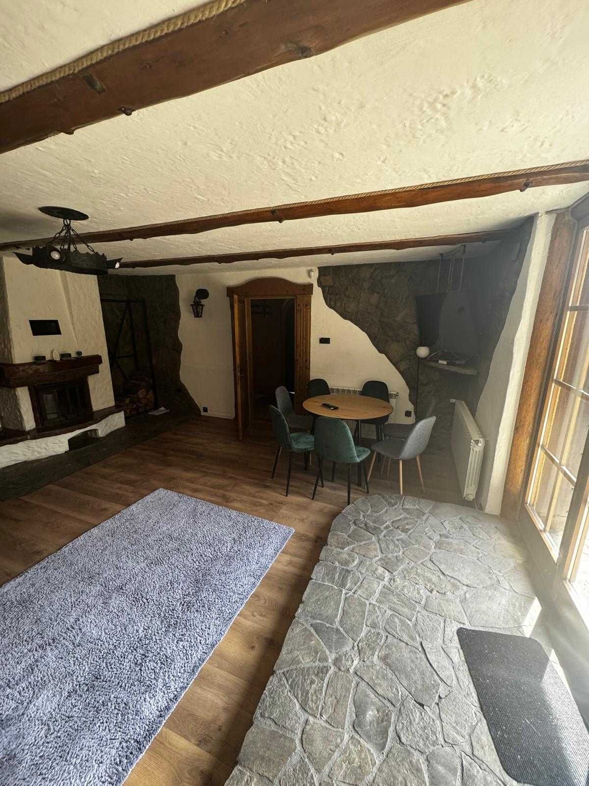 Willa do wynajęcia z sauna, jacuzzi i bilardem