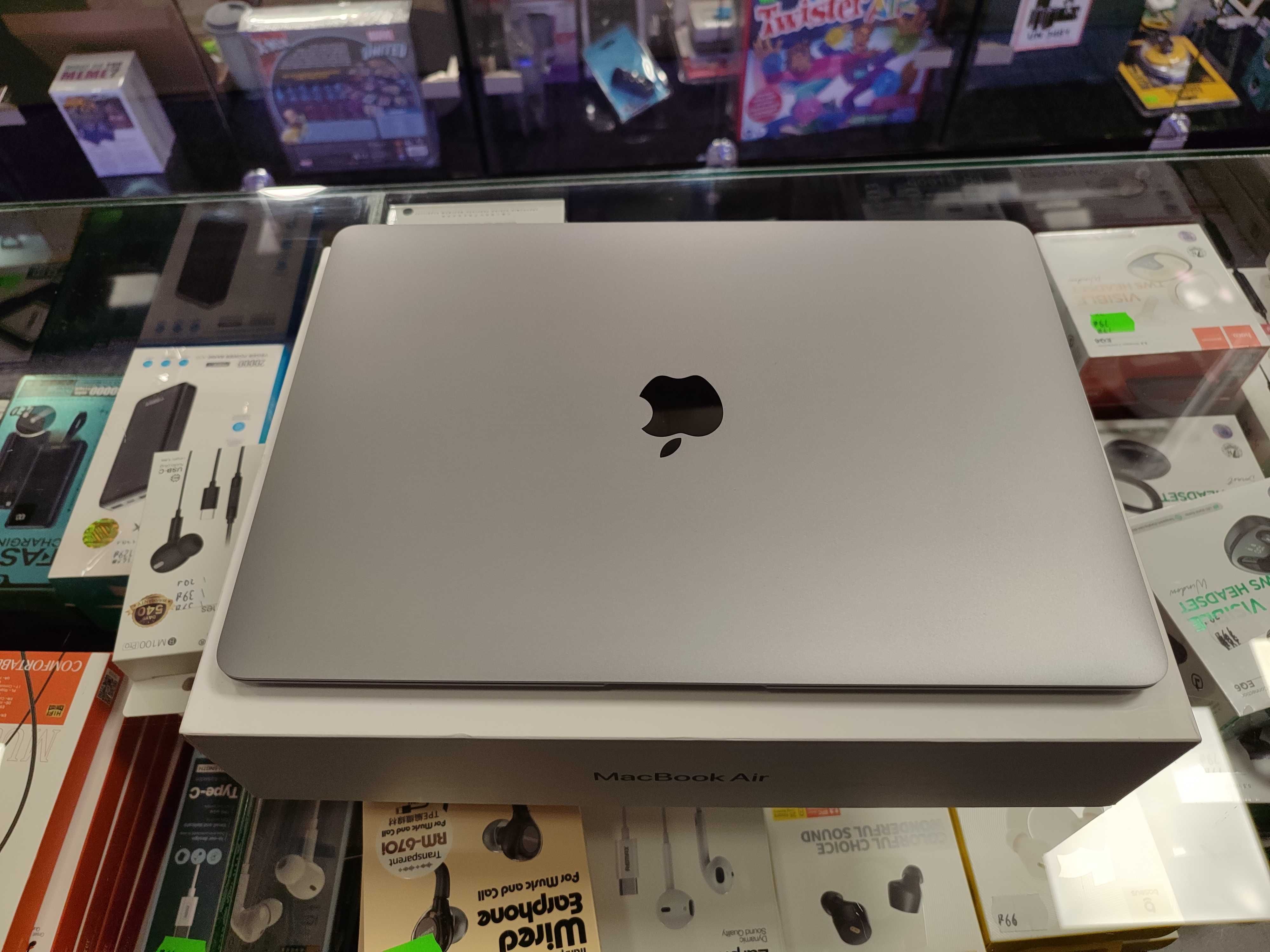 Macbook Air 13' A2337 Apple M1 8Gb 256GB Gwarancja !