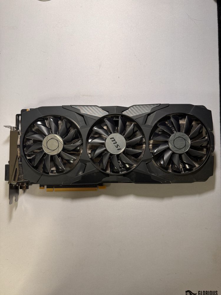 Komputer i7 8700k / GTX 1070 Ti / 16 GB RAM / SSD NVMe / RGB