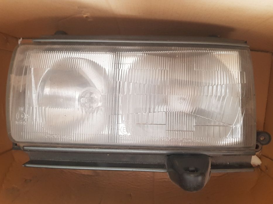 Тойота.Фари і габарити тойота ленд крузер 80. Орігінал