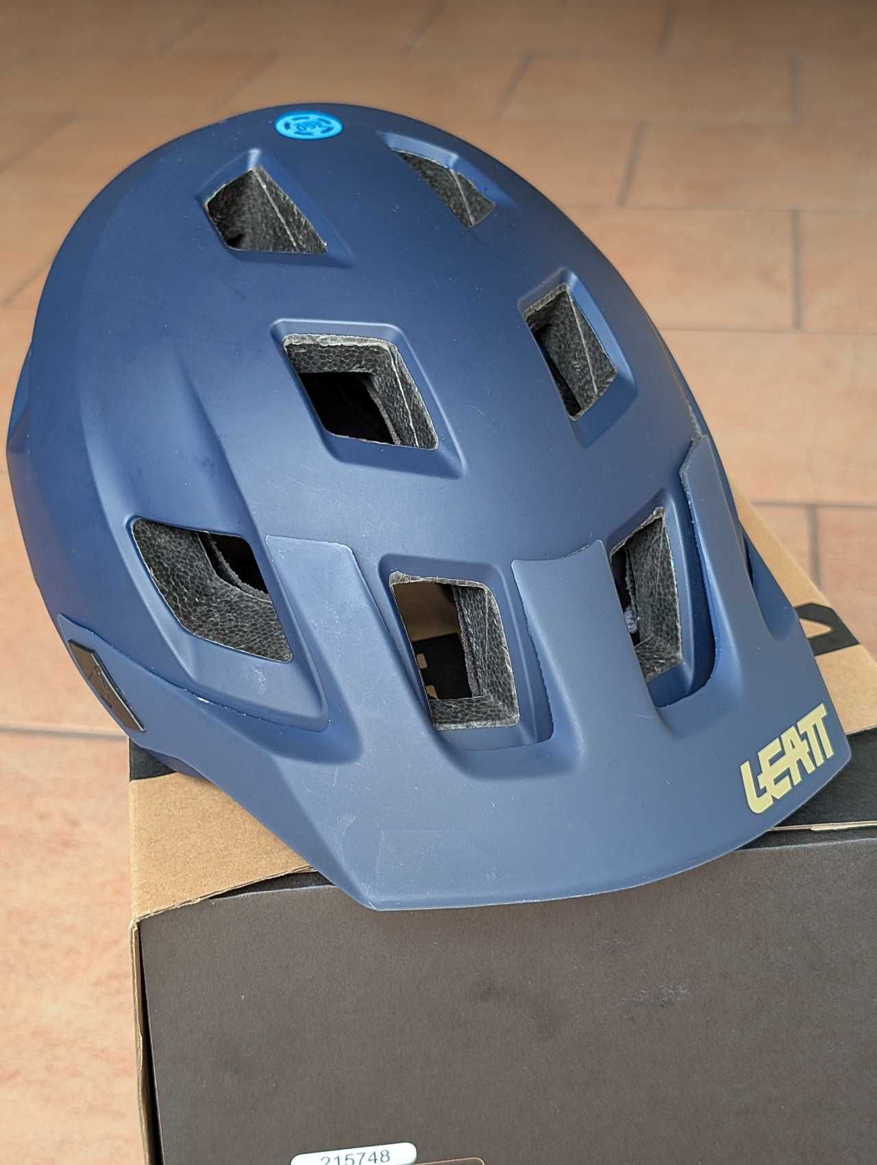 Kask rowerowy MTB LEATT AllMtn 1.0 Onyx rozmiar M 55-59 cm