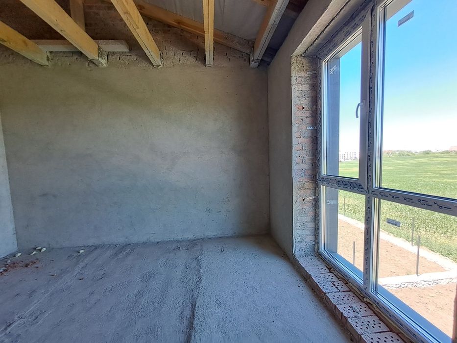 Продаж будинку у ЖК West house.