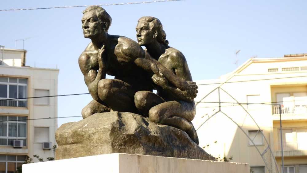 T3 Espaçoso em Almada com Excelente Localização e Vista Deslumbrante