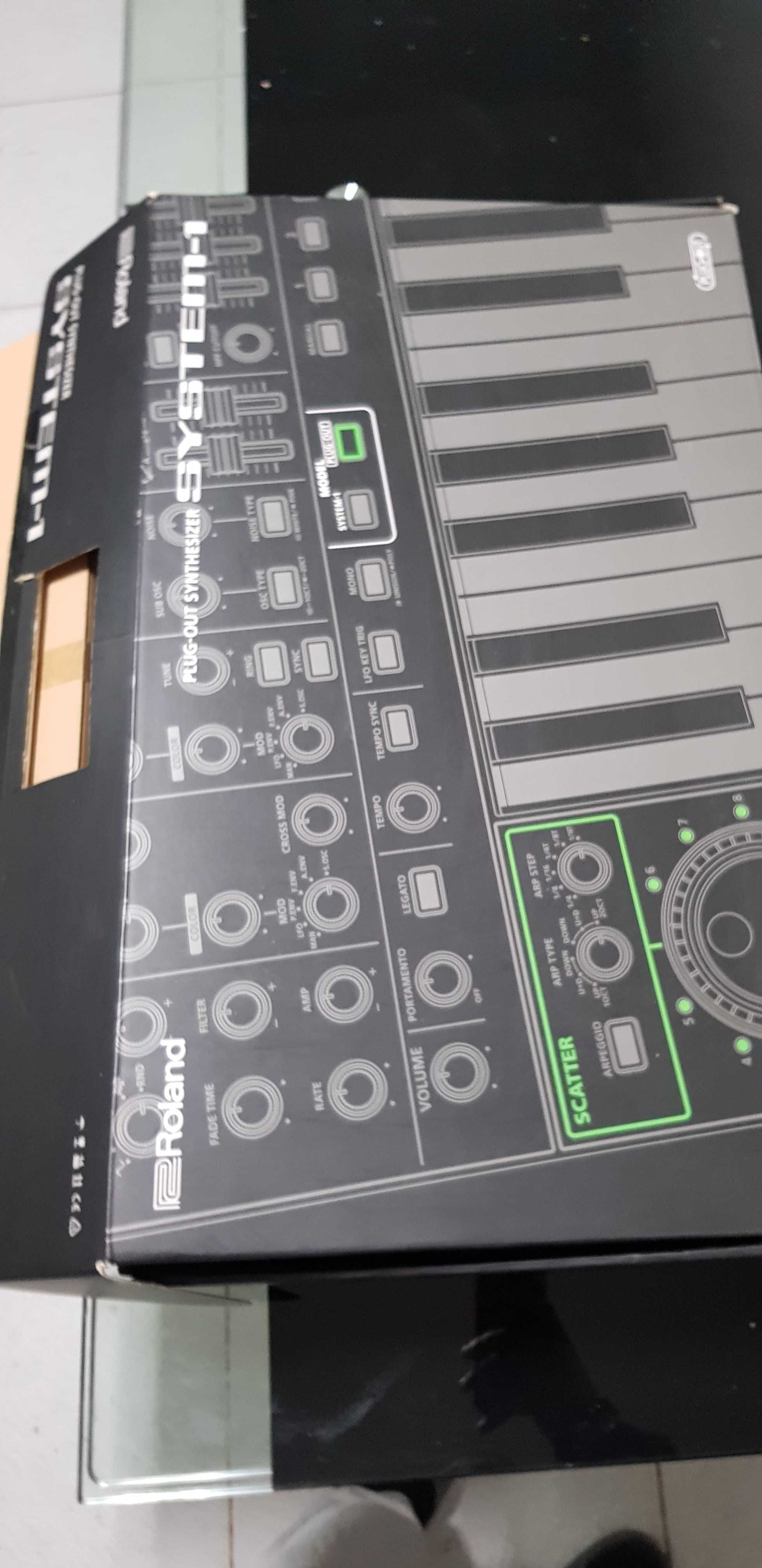 Roland Aira System 1 novo