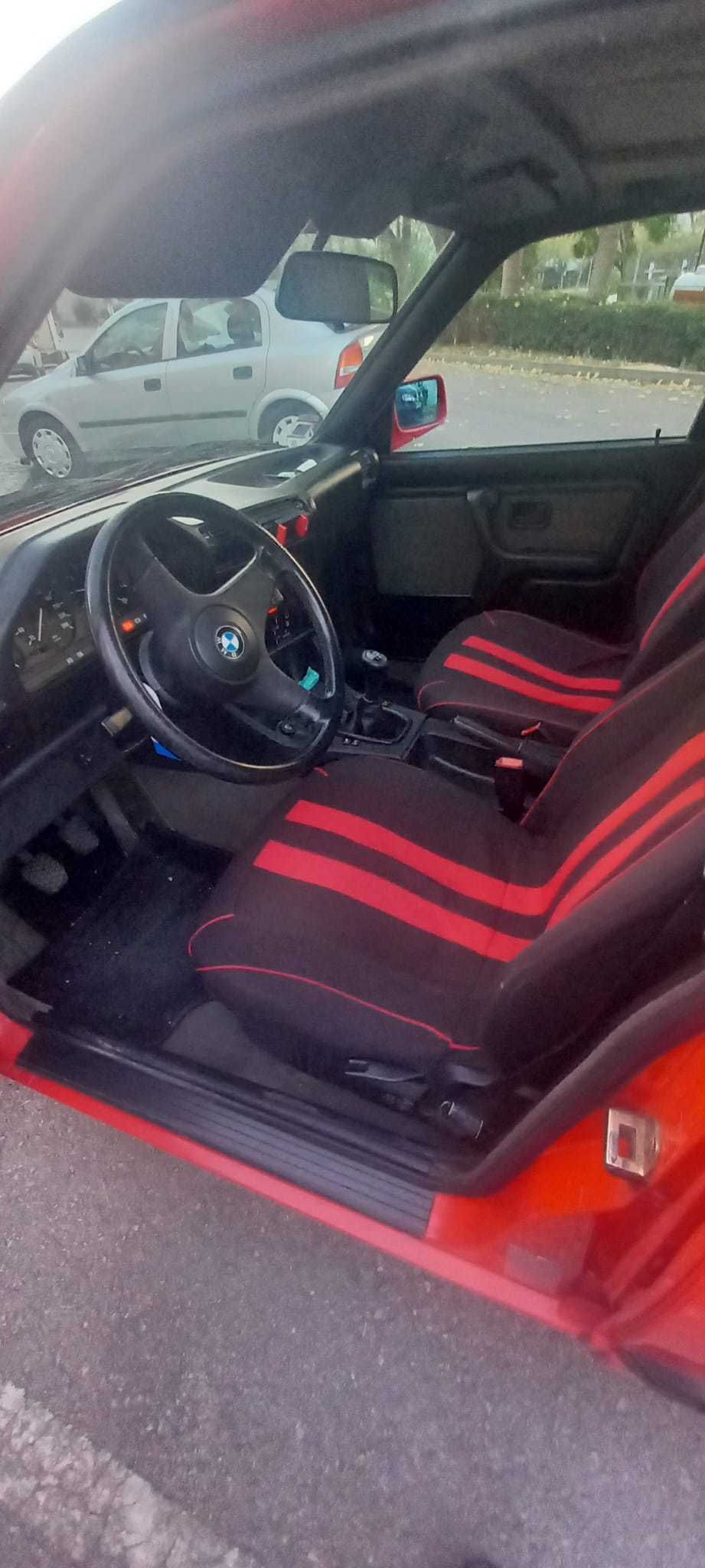 BMW 316i E30 (1990)