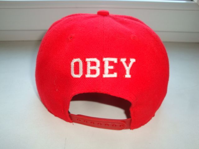 Фирменная кепка OBEY